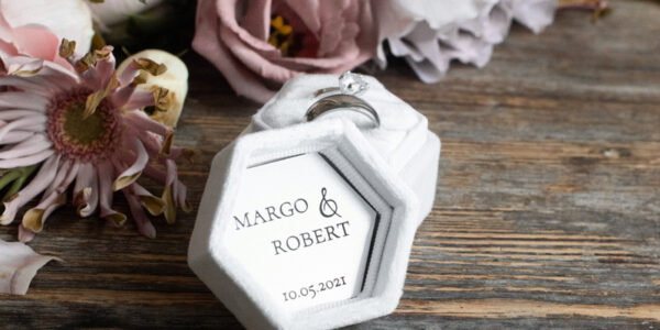 Velvet wedding bearers, Cream glam wedding ring box  • handmade ring bearer box • velvet luxury ring box