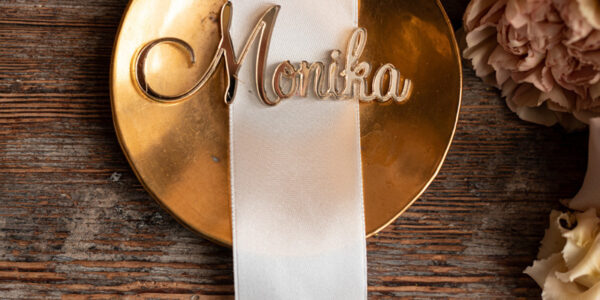 Custom gold acrylic place cards, Gold Luxurious Wedding Seating Name card, golden names cards for acrylic table