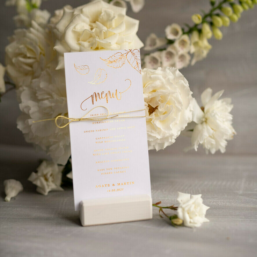 Glamour White Wedding Menu With Gold Foil, Elegant Minimalistic Gold Foil Wedding Menu Cards, Simple Modern Dinner Menu With Twine, Golden Shine Wedding Menu