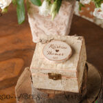 Personalized Wood Wedding Ring Box with Real Flowers in Resin – A Rustic and Luxurious Touch for your Wedding Bands