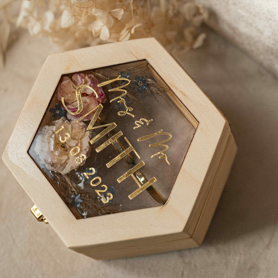 hexagon epoxy resin and wood wedding ring box for ceremony, Boho Epoxy Wedding Ring Boxes his hers, Transparent Epoxy dubble Ring Box for wedding, Wood resin flowers Marriage Proposal Ring Box