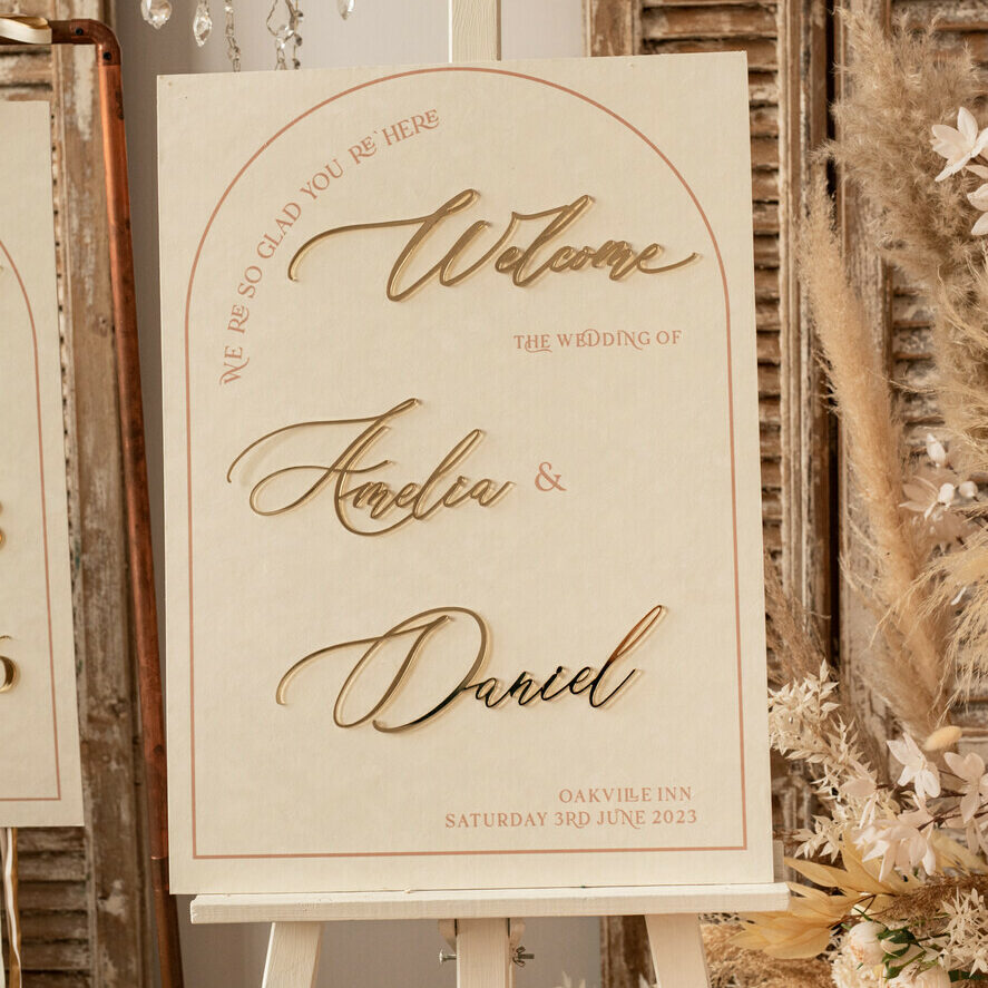 Arch Velvet Wedding Welcome Sign, Golden Wedding Decor, Personalised Wedding Sign, Elegant Welcome Wedding Board