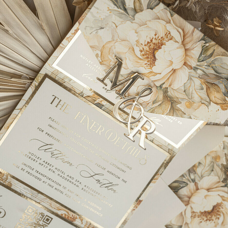 3 fold Luxury Mirror gold Wedding Invitations, Elegant Ivory Wedding Cards, Glamour Acrylic Monogram Wedding Invites, Mirror Plexi Wedding Invitation Suite