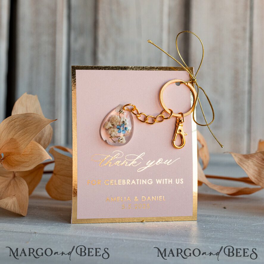 Wedding Favors For Guests in bulk Custom Resin forget me not and baby breath flower Keychain, Golden personalised Thank you gifts Teardrop Keychain with Gold-Plated Stainless Steel Hardware