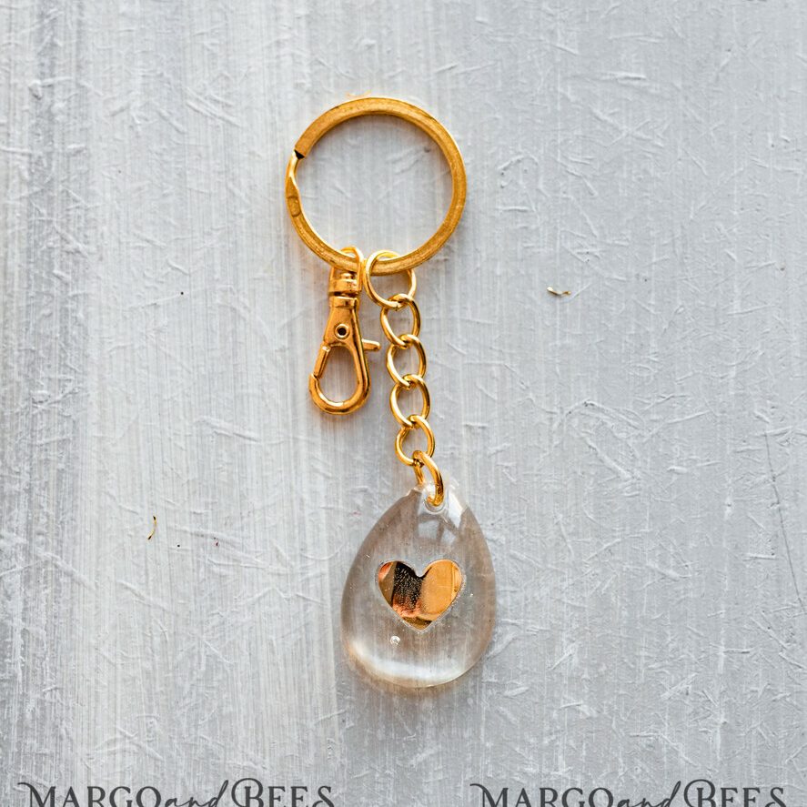 Wedding Favors For Guests in bulk Custom Resin modern mirror heart Keychain, Golden personalised Thank you gifts Teardrop Keychain with Gold-Plated Stainless Steel Hardware