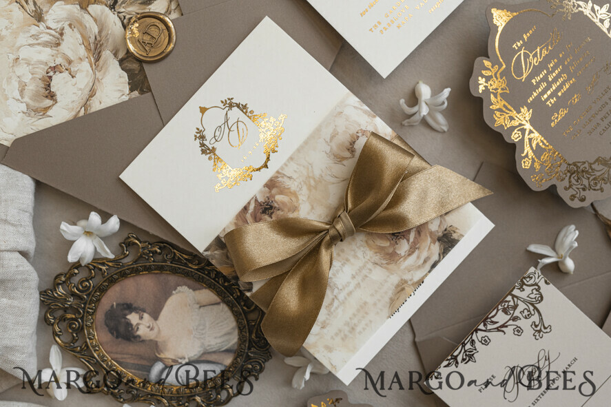 Vintage Baroque Wedding Invitation suite Beige Golden Fine art Roses Wedding Invitations with rsvp Victorian wedding crest Chinoiserie Invites Royal Ornamental frame