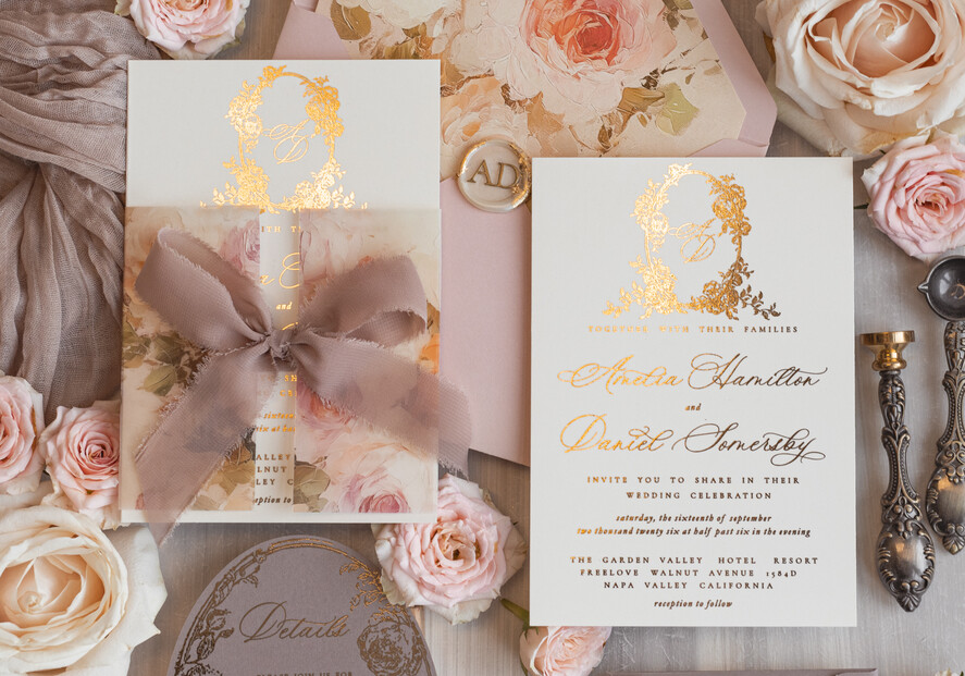 Vintage Baroque Wedding Invitation suite Beige Golden Fine art Roses Wedding Invitations with rsvp Victorian wedding crest Chinoiserie Invites Royal Ornamental frame