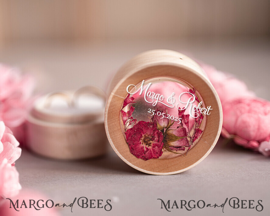 Luxury Resin Wedding Ring Box, Minimalistic Engraved Real Flower Ring Box, Personalized Epoxy Box With Nude Velvet, Rustic Bespoke Ring Box Nikola drugie: