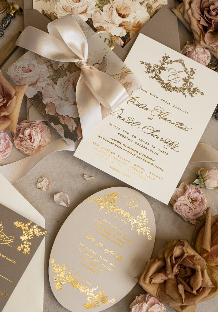 Vintage Baroque Wedding Invitation suite Beige Golden Fine art Roses Wedding Invitations with rsvp Victorian wedding crest Chinoiserie Invites Royal Ornamental frame