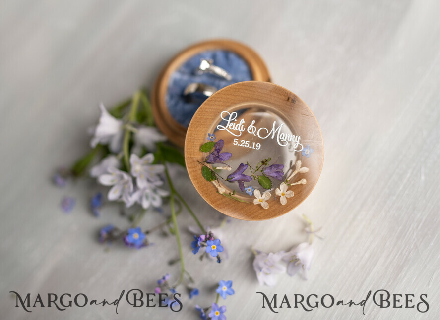 Personalised wedding box his and hers, Handmade wedding ring box • Real Flowers ring bearer box • wood luxury ring box