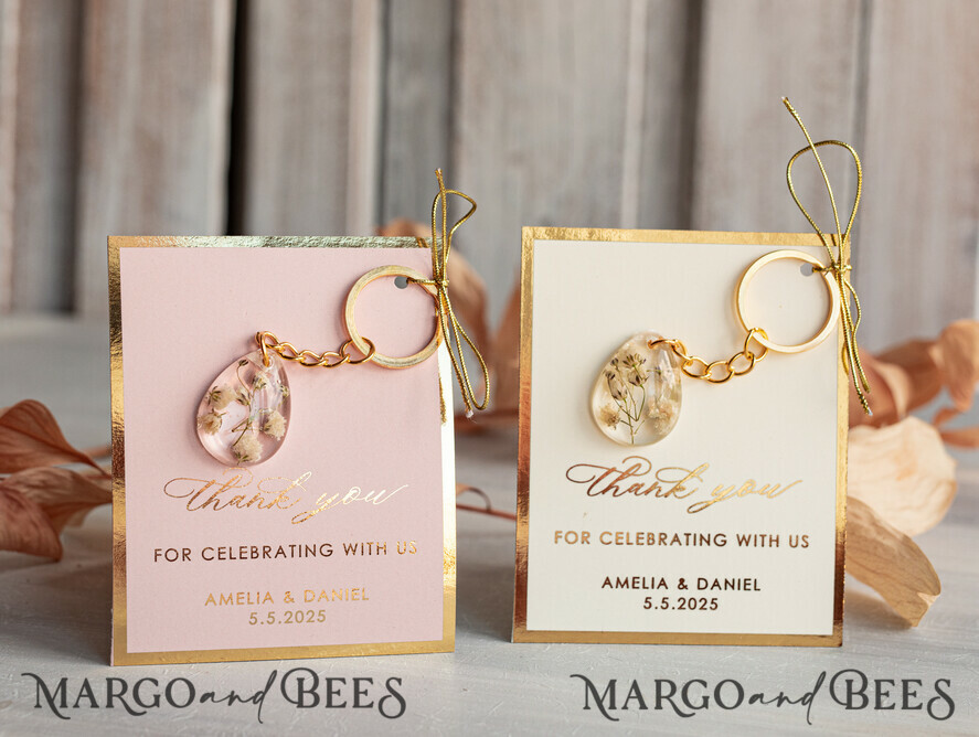 Wedding Favors For Guests in bulk Custom Resin Keychain, Golden personalised Thank you gifts Teardrop Keychain with Gold-Plated Stainless Steel Hardware
