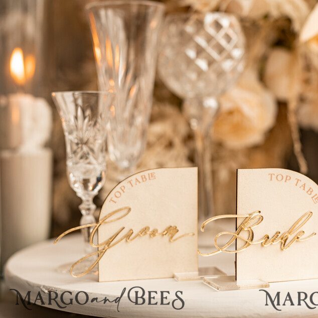 Ivory Wedding Place Cards, Modern half arch Velvet Acrylic Place card with stand, Wedding seat gold Cards, Velvet Mirror gold Name Card, Editable Text
