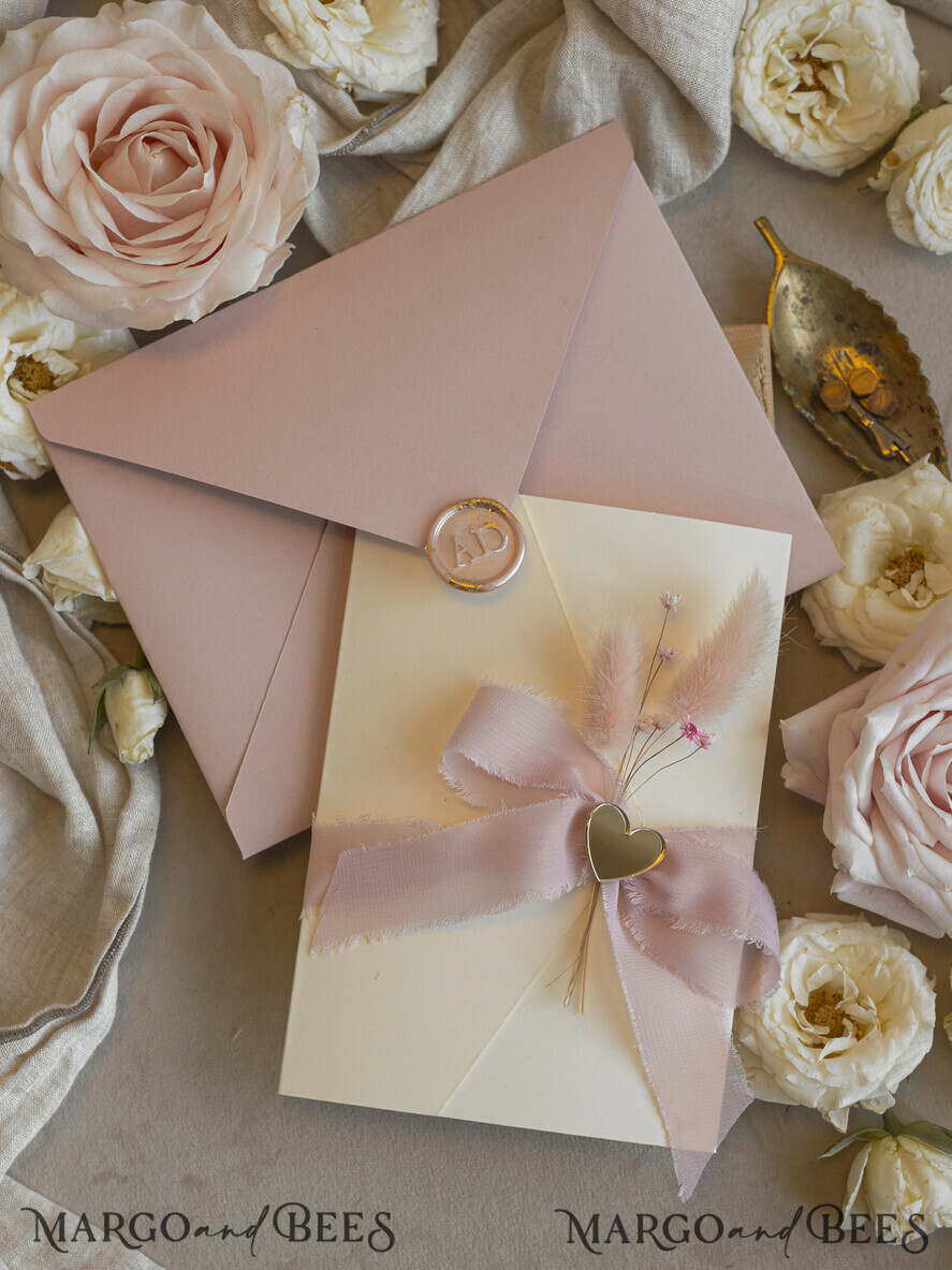 Blush and Gold Elegance: A Romantic Wedding Theme