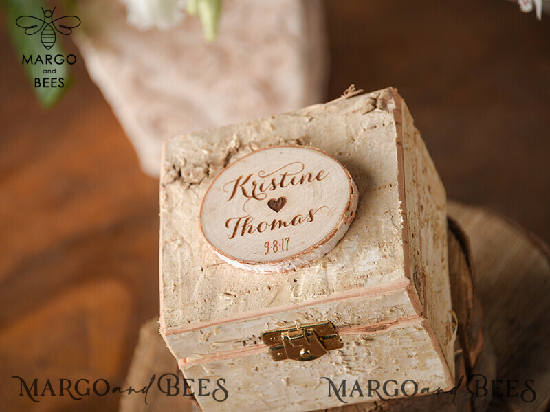 Personalized Wood Wedding Ring Box with Real Flowers in Resin - A Rustic and Luxurious Touch for your Wedding Bands-2