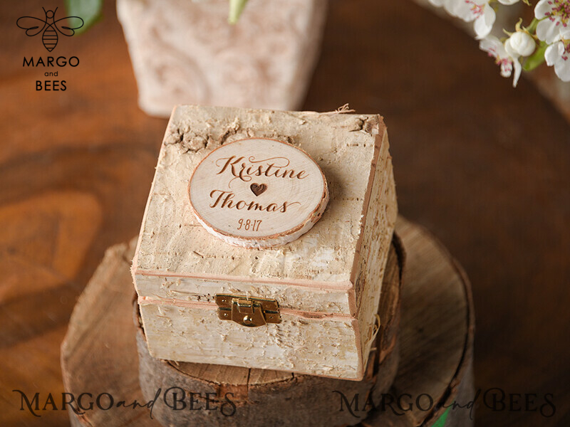 Personalized Wood Wedding Ring Box with Real Flowers in Resin - A Rustic and Luxurious Touch for your Wedding Bands-4
