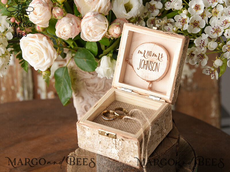 Personalized Wood Wedding Ring Box with Real Flowers in Resin - A Rustic and Luxurious Touch for your Wedding Bands-6