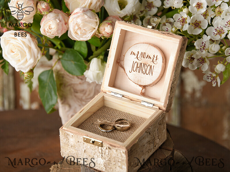 Personalized Wood Wedding Ring Box with Real Flowers in Resin - A Rustic and Luxurious Touch for your Wedding Bands-8