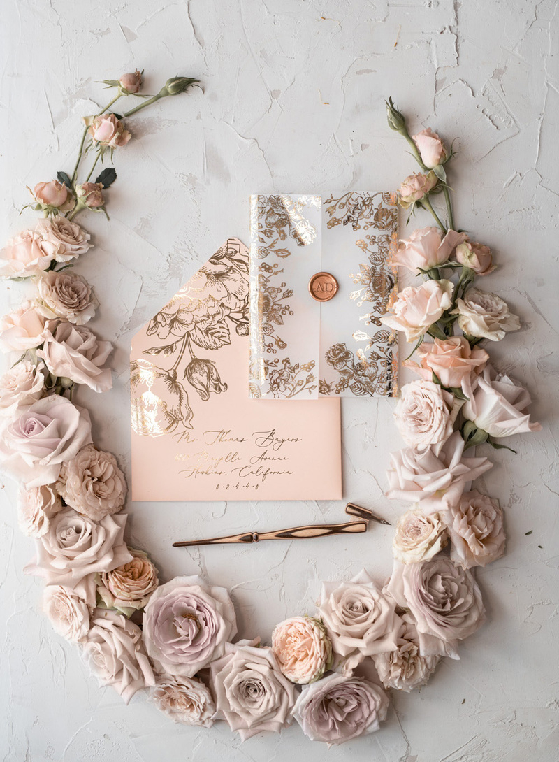 Acrylic Transparent Wedding Invitations Gold  Vellum Roses Wrap Glitter Envelope with Peach  Flowers Wax Seal -4