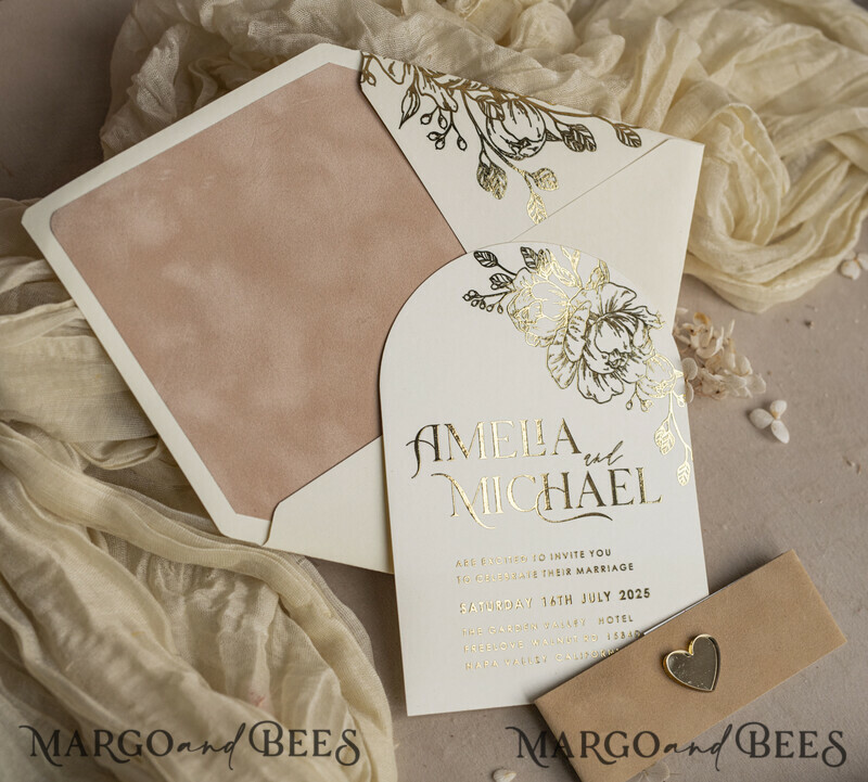 Gold wedding invitations and accessories? A great idea for a gold wedding. Arch Ivory Gold wedding invitation set, ecru wedding invitations, elegant wedding set with gold heart-8