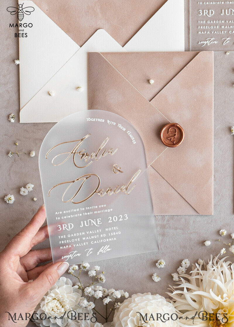 Elegant Arch Golden Acrylic Wedding Invitation Suite with Velvet Beige and Glamour Plexi Glass Details-4