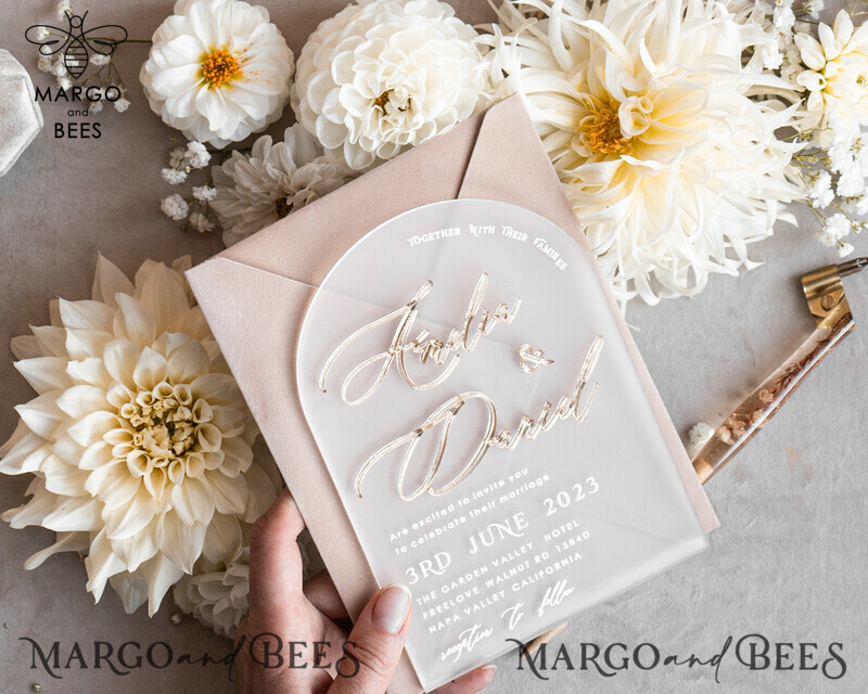 Elegant Arch Golden Acrylic Wedding Invitation Suite with Velvet Beige and Glamour Plexi Glass Details-14