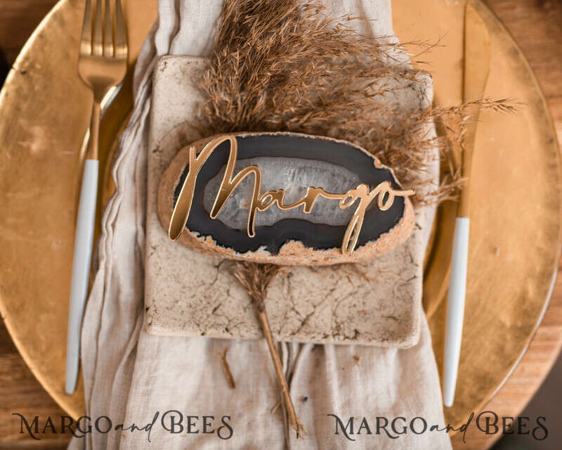 Custom Gold Acrylic Place Cards – Engraved Luxury Name Tags for Wedding Guests & Elegant Seating Table Decor-0