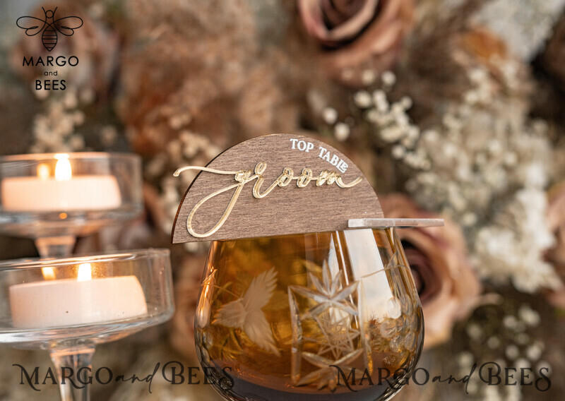 Do bride and groom need place cards?-1