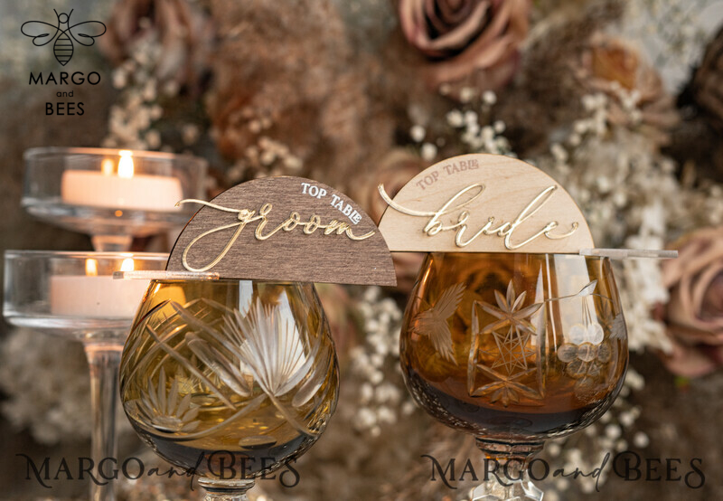 Do bride and groom need place cards?-8