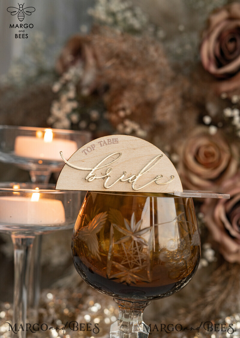 Do bride and groom need place cards?-10
