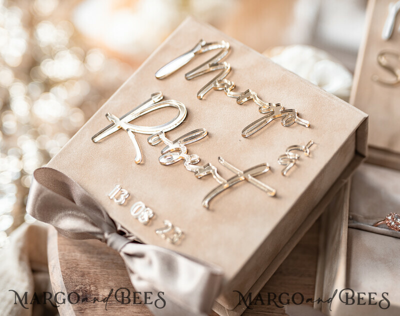 Luxury Beige Pink Golden Velvet Wedding Ring Box: Custom Colors, Boho Glam Style for Ceremony with Space for 3 Rings-9