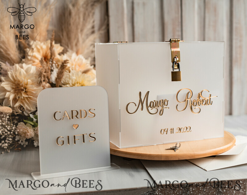 Elegant Frozen Wedding Set: Acrylic Card Box with Lock and Sign Cards & Gifts-13
