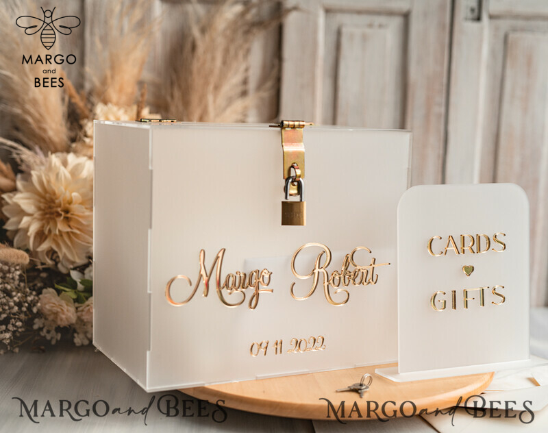 Elegant Frozen Wedding Set: Acrylic Card Box with Lock and Sign Cards & Gifts-16