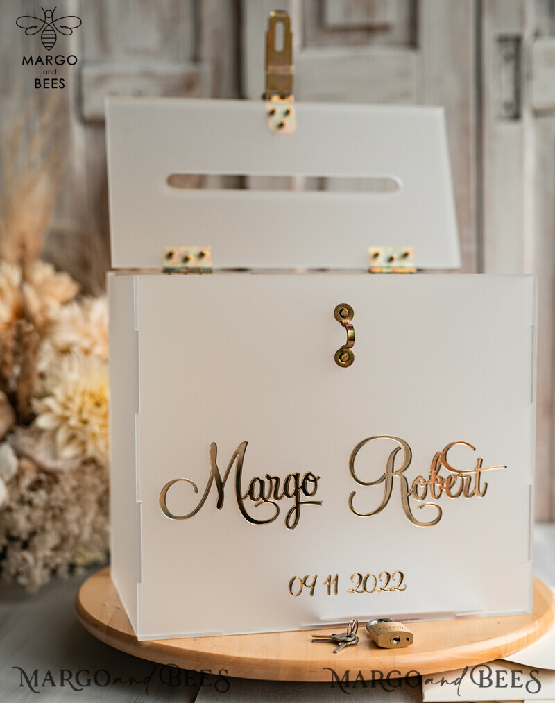 Elegant Frozen Wedding Set: Acrylic Card Box with Lock and Sign Cards & Gifts-8