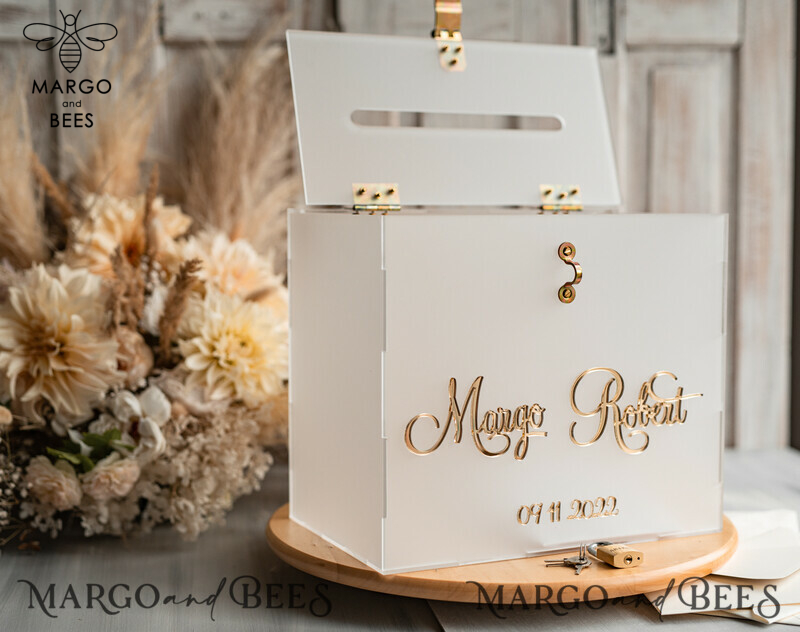 Elegant Frozen Wedding Set: Acrylic Card Box with Lock and Sign Cards & Gifts-9