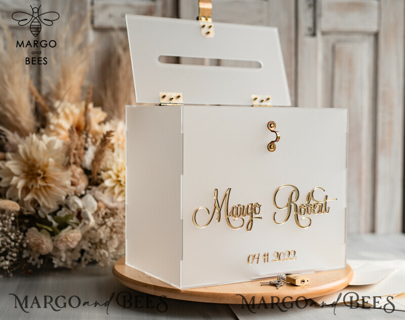 Elegant Frozen Wedding Set: Acrylic Card Box with Lock and Sign Cards & Gifts-10