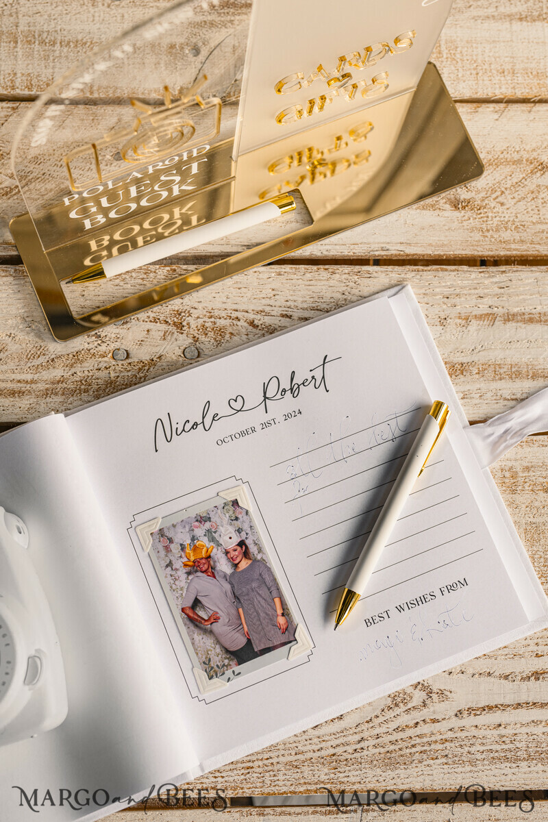 Should you have a wedding guest book?-12