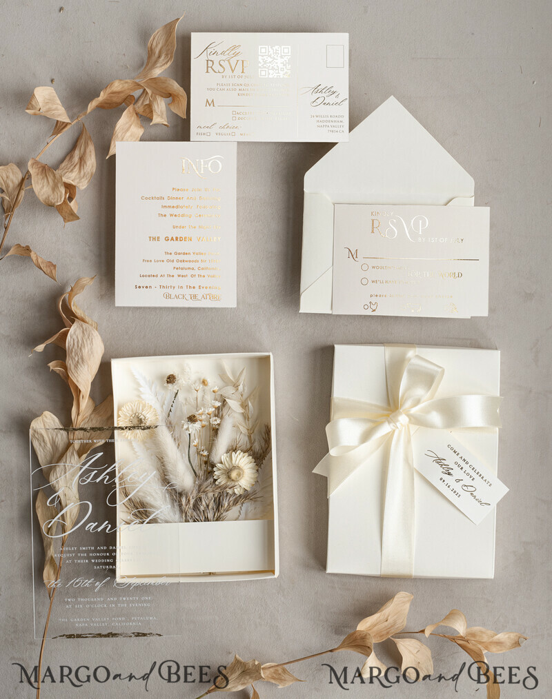 Natural Dried Flowers Wedding Invitations in velvet box, Plexi Glamour Boxed Wedding Invitation Suite Luxury, Romantic Velvet Wedding Cards, Bespoke Golden Invites-12