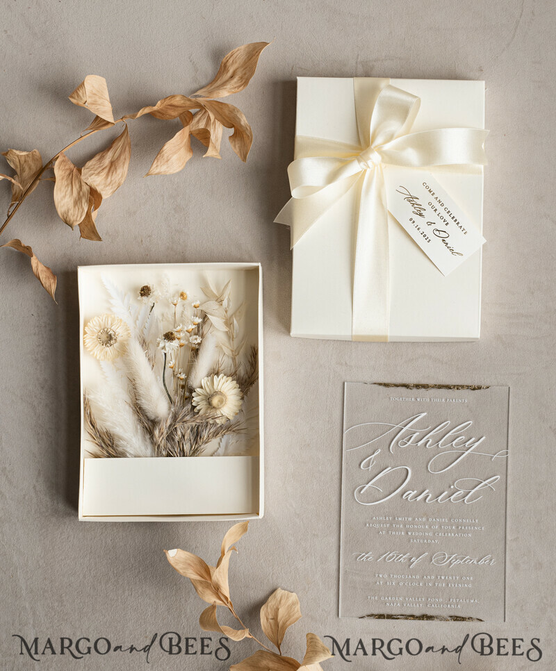 Natural Dried Flowers Wedding Invitations in velvet box, Plexi Glamour Boxed Wedding Invitation Suite Luxury, Romantic Velvet Wedding Cards, Bespoke Golden Invites-18