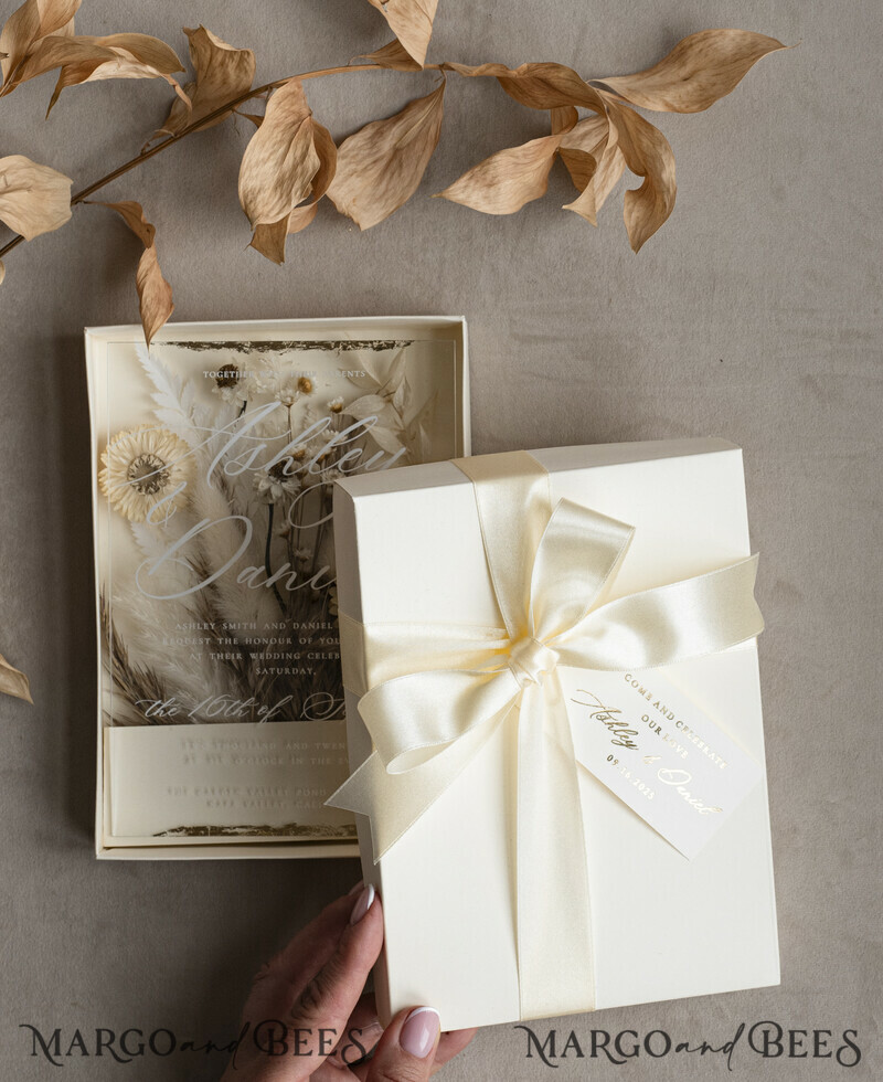 Natural Dried Flowers Wedding Invitations in velvet box, Plexi Glamour Boxed Wedding Invitation Suite Luxury, Romantic Velvet Wedding Cards, Bespoke Golden Invites-21