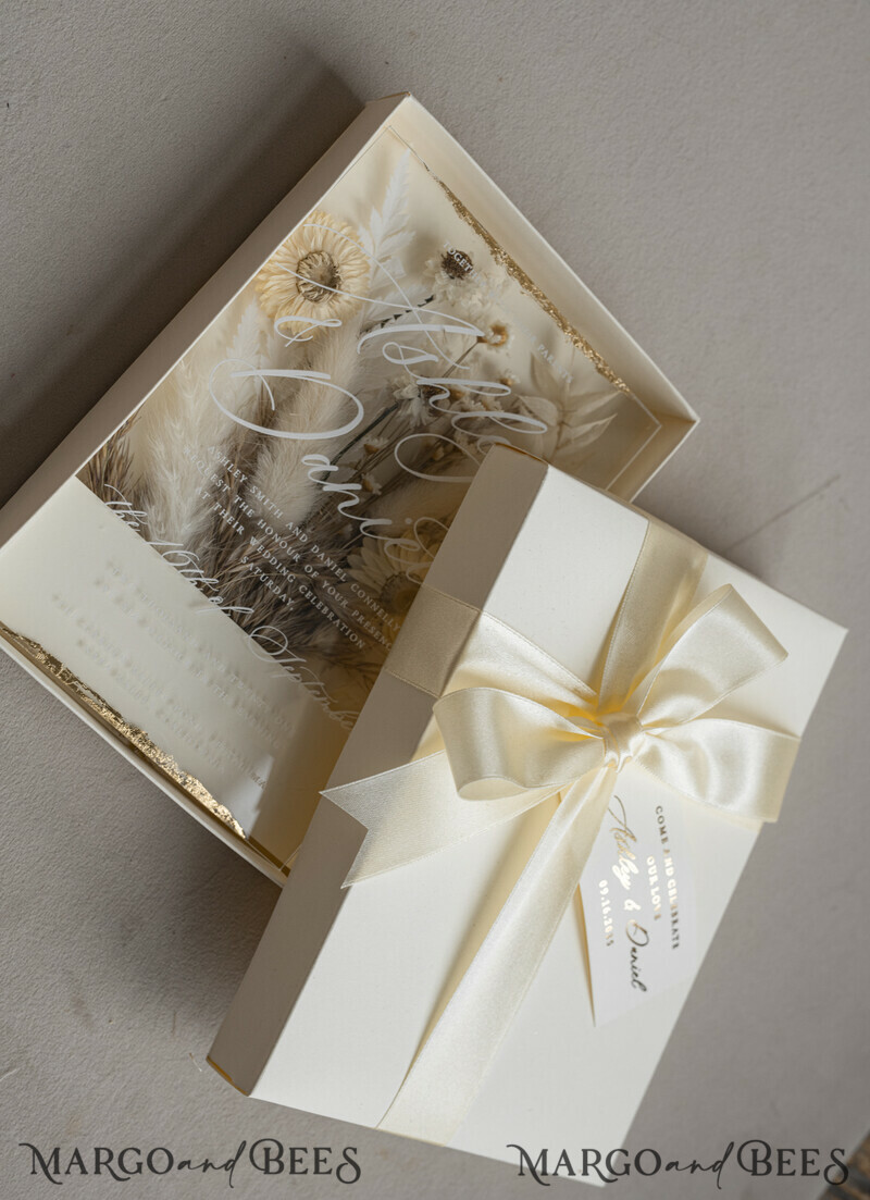 Natural Dried Flowers Wedding Invitations in velvet box, Plexi Glamour Boxed Wedding Invitation Suite Luxury, Romantic Velvet Wedding Cards, Bespoke Golden Invites-27