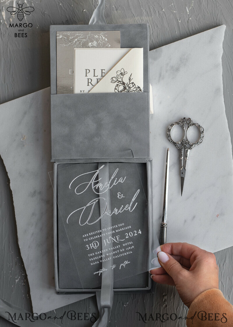 Elegant Silver Foil Wedding Invitation Box: The Epitome of Luxury and Romance-10