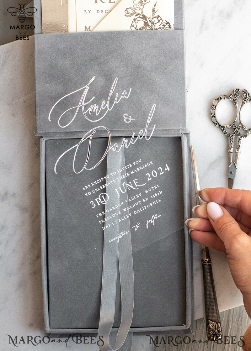 Elegant Silver Foil Wedding Invitation Box: The Epitome of Luxury and Romance-11