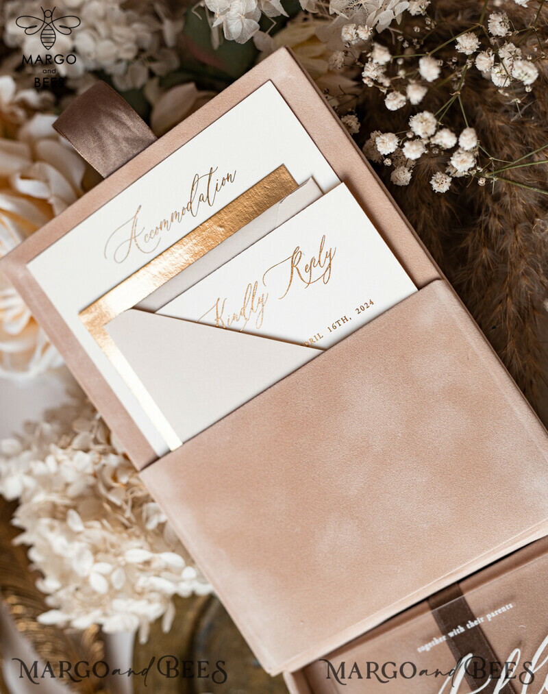 Exquisite Luxury Gold Foil Wedding Invitations: A Velvet Box Revelation-17