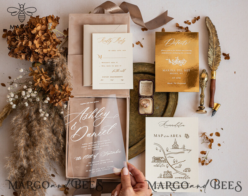 Exquisite Luxury Gold Foil Wedding Invitations: A Velvet Box Revelation-5
