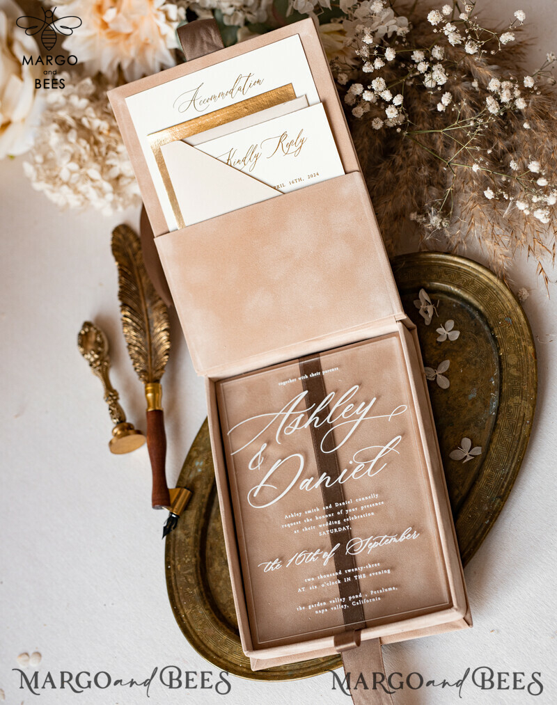 Exquisite Luxury Gold Foil Wedding Invitations: A Velvet Box Revelation-12