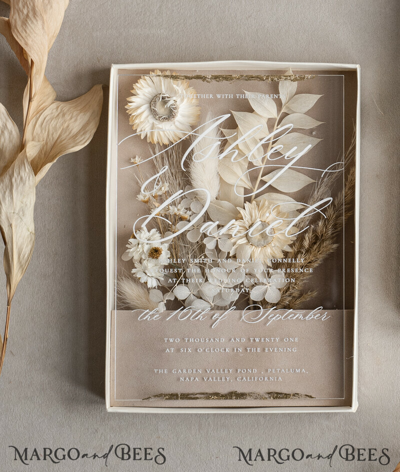 Natural Dried Flowers Wedding Invitations in velvet box, Plexi Glamour Boxed Wedding Invitation Suite Luxury, Romantic Velvet Wedding Cards, Bespoke Golden Invites-5