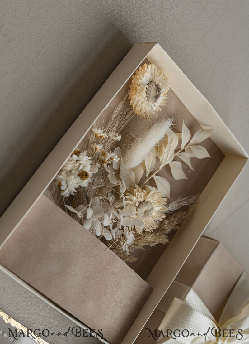 Natural Dried Flowers Wedding Invitations in velvet box, Plexi Glamour Boxed Wedding Invitation Suite Luxury, Romantic Velvet Wedding Cards, Bespoke Golden Invites-31