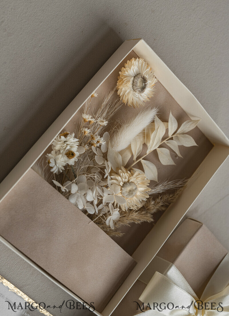 Natural Dried Flowers Wedding Invitations in velvet box, Plexi Glamour Boxed Wedding Invitation Suite Luxury, Romantic Velvet Wedding Cards, Bespoke Golden Invites-32