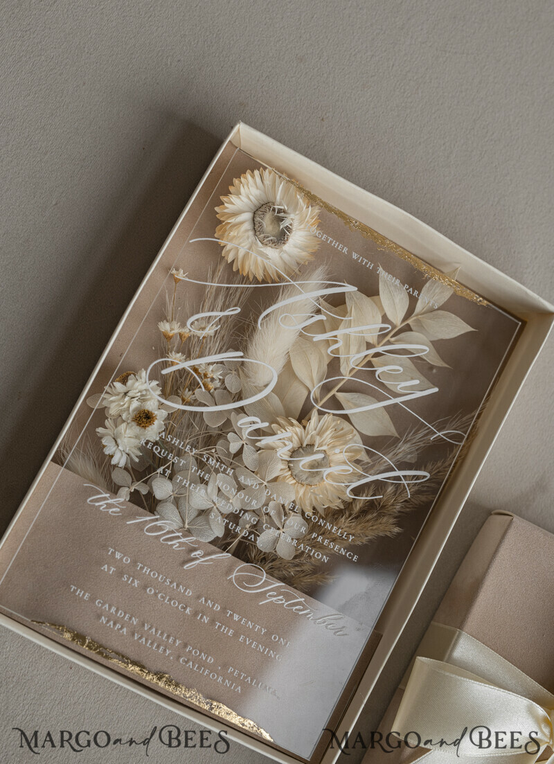 Natural Dried Flowers Wedding Invitations in velvet box, Plexi Glamour Boxed Wedding Invitation Suite Luxury, Romantic Velvet Wedding Cards, Bespoke Golden Invites-37