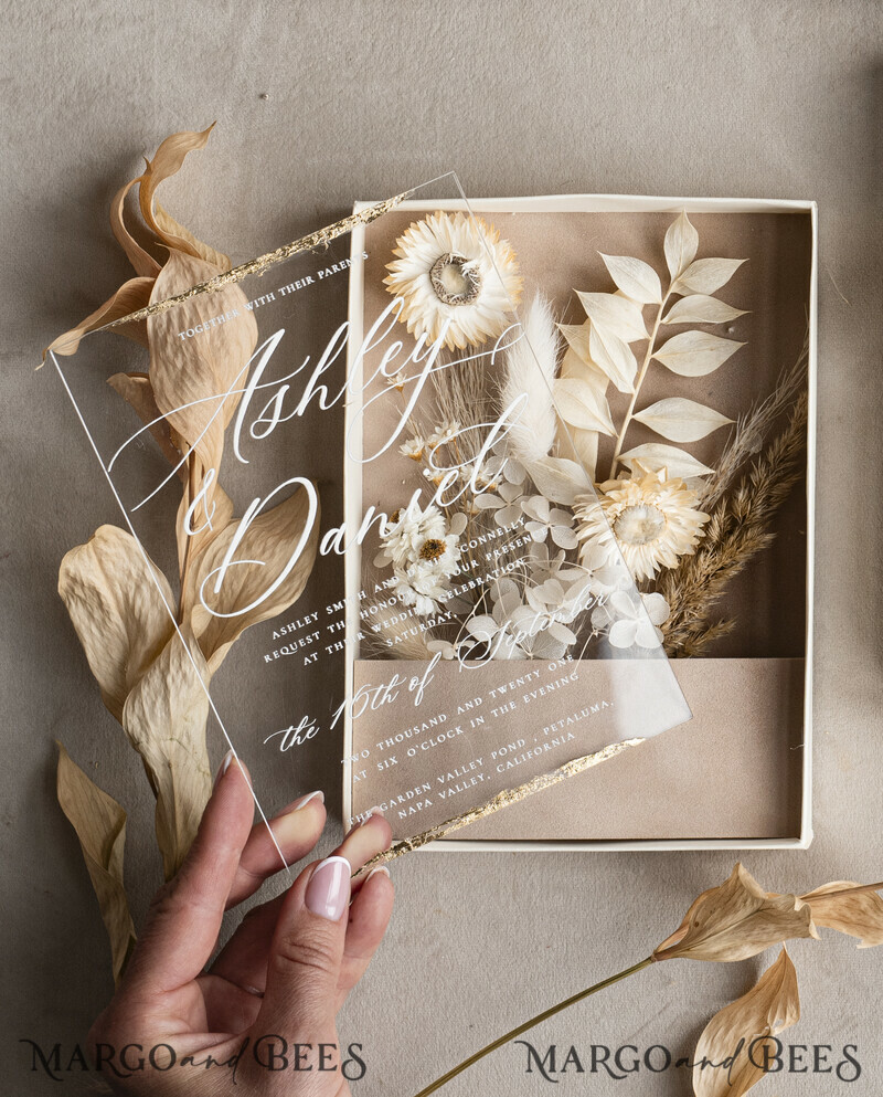 Natural Dried Flowers Wedding Invitations in velvet box, Plexi Glamour Boxed Wedding Invitation Suite Luxury, Romantic Velvet Wedding Cards, Bespoke Golden Invites-15
